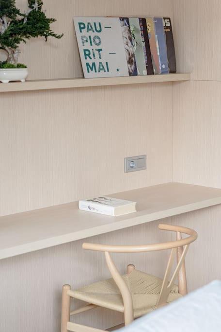 Cozy Japanese Oasis With Balcony, Gramophone, Netflix Apartment VNO Exterior photo