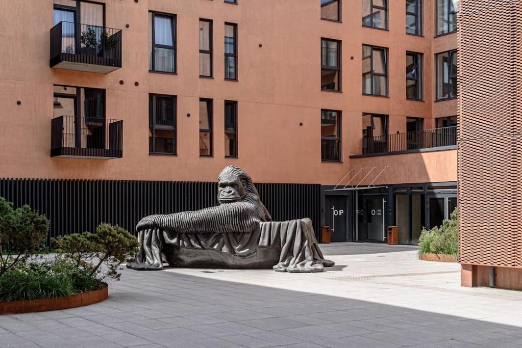 Cozy Japanese Oasis With Balcony, Gramophone, Netflix Apartment VNO Exterior photo